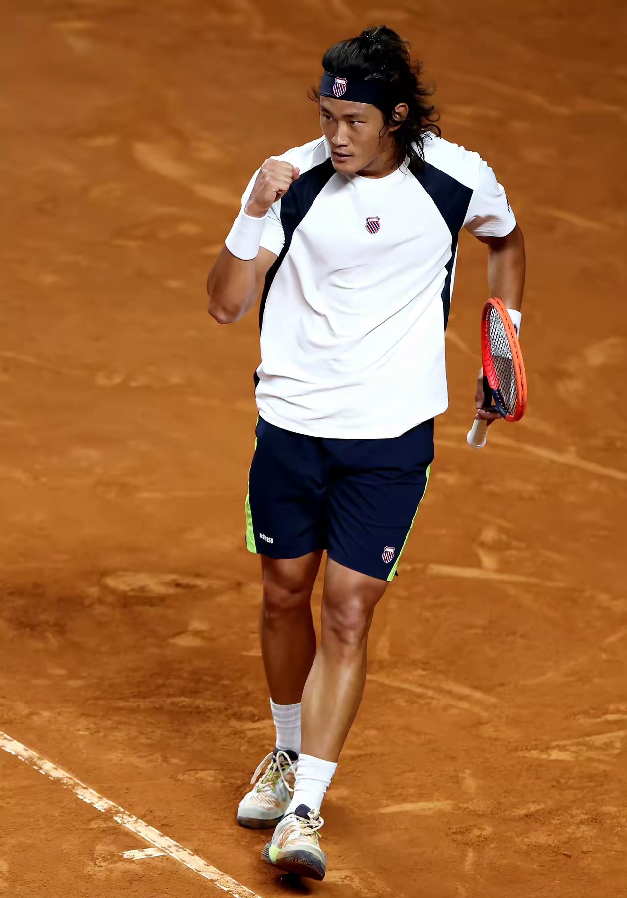 爱游戏体育官网-拿不勒斯击败佛罗伦萨，取得胜利关键之战