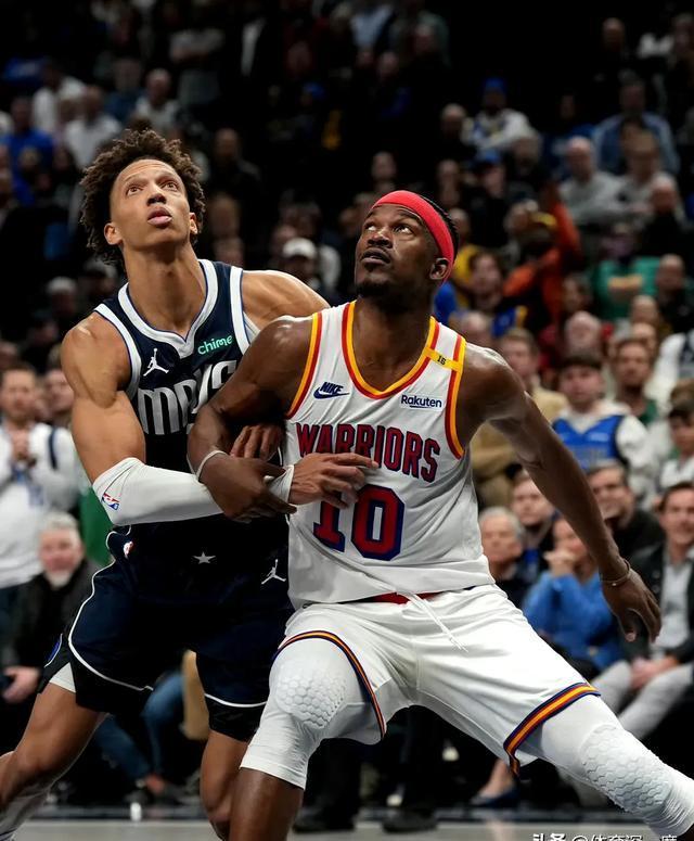 爱游戏官网入口-勇士再战火箭，谁能在激烈的对决中脱颖而出？的简单介绍