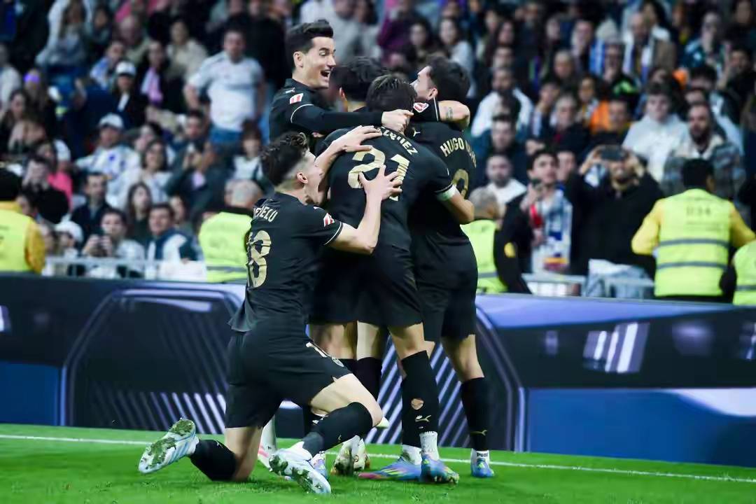 皇家贝蒂斯大获全胜,巴伦西亚客场胜出 皇家贝蒂斯大获全胜,巴伦西亚客场胜出