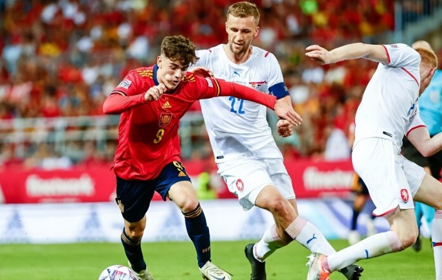 尤文图斯主场战平皇马取得欧国联资格赛资格