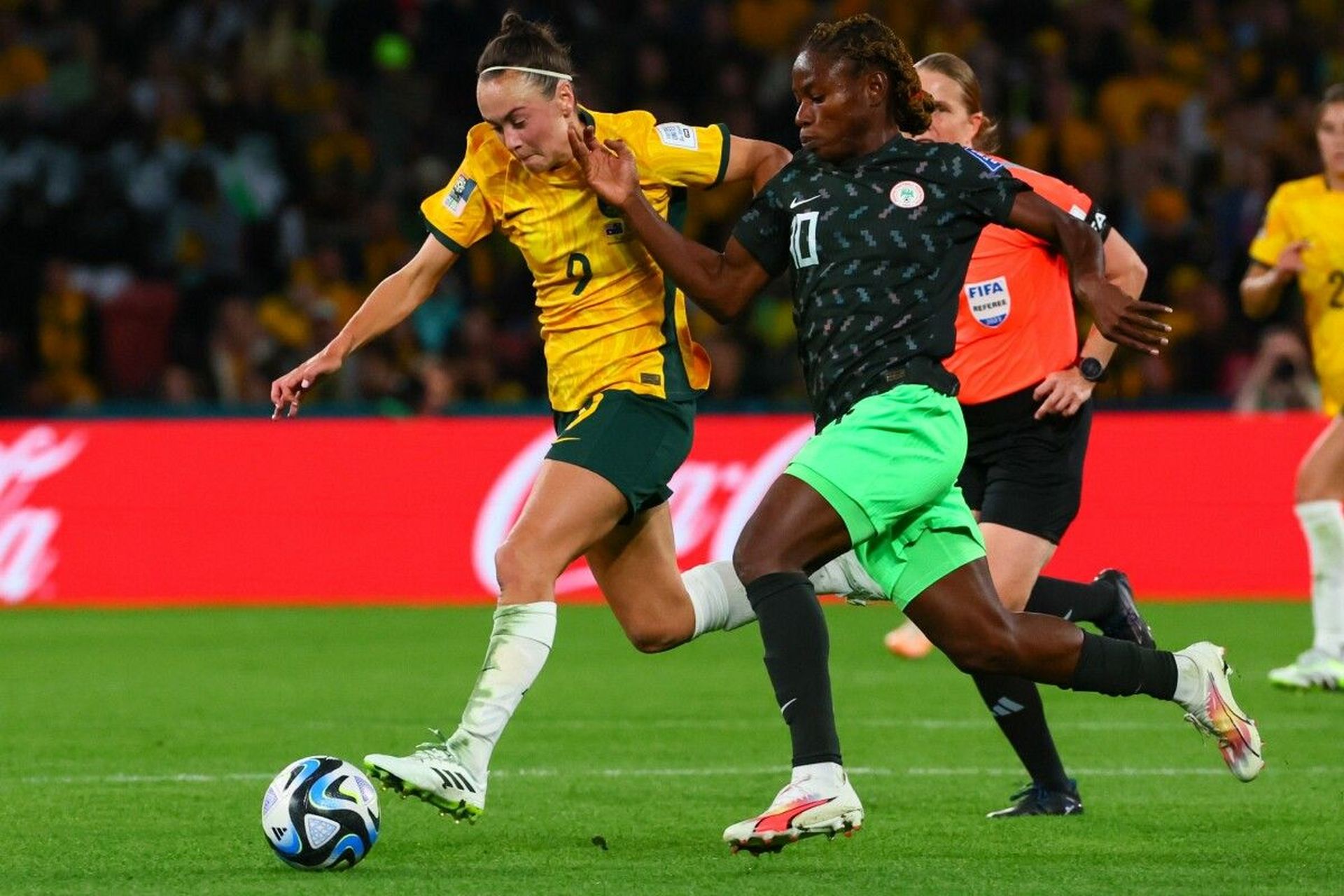 尼日利亚女足获得国际比赛冠军 尼日利亚女足获得国际比赛冠军