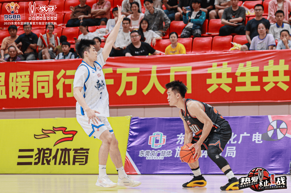 江西男篮顽强拼搏,成功取胜 江西男篮顽强拼搏,成功取胜