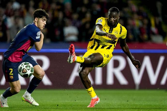 爱游戏官网网页版入口-巴塞罗那客场扳平，小组晋级形势堪忧