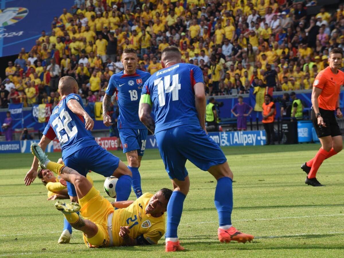 爱游戏网页版-罗马尼亚足球队精神抖擞，以攻势取胜的简单介绍