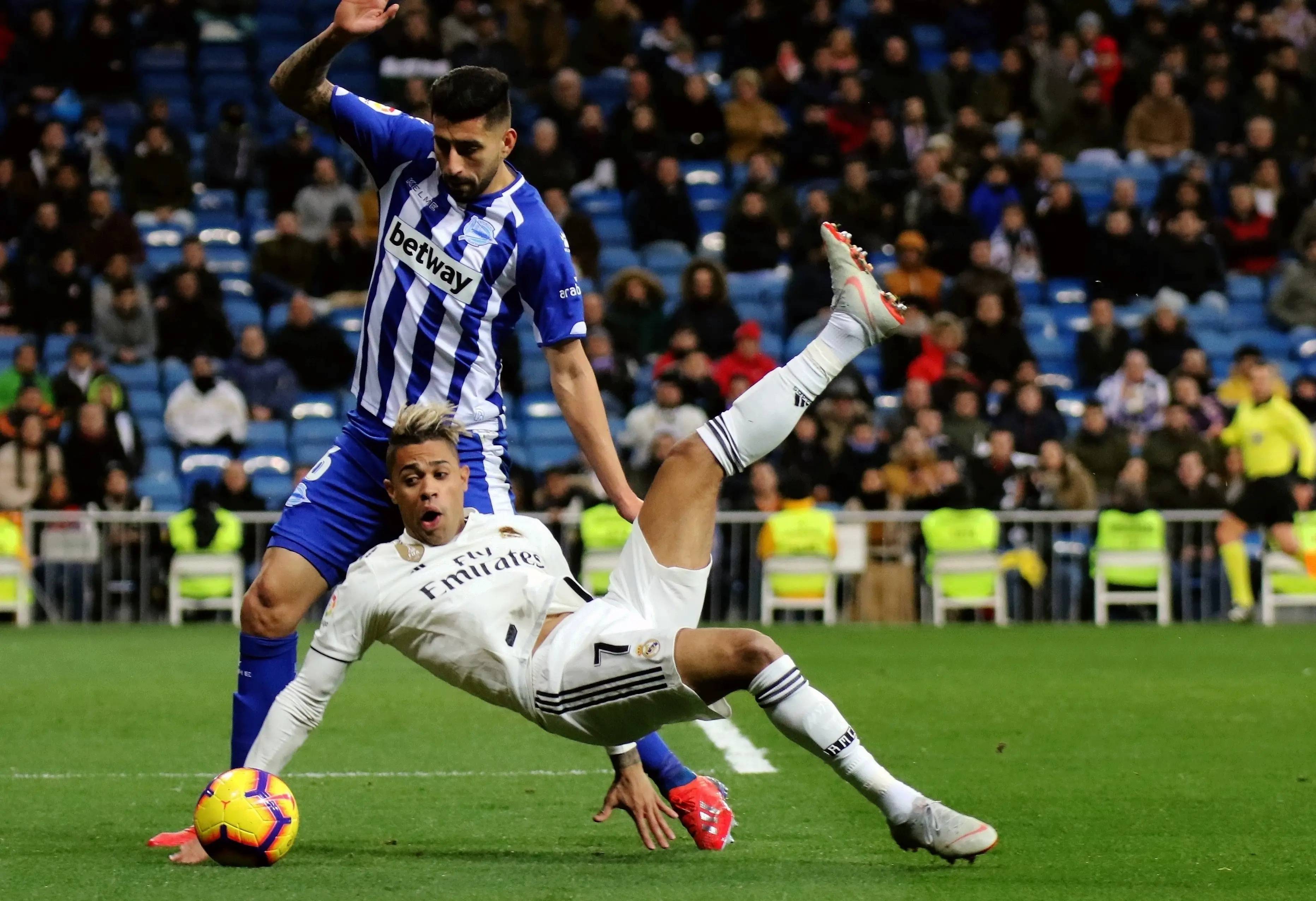 爱游戏官网入口-巴伦西亚客场战平奥萨苏纳，保持不败