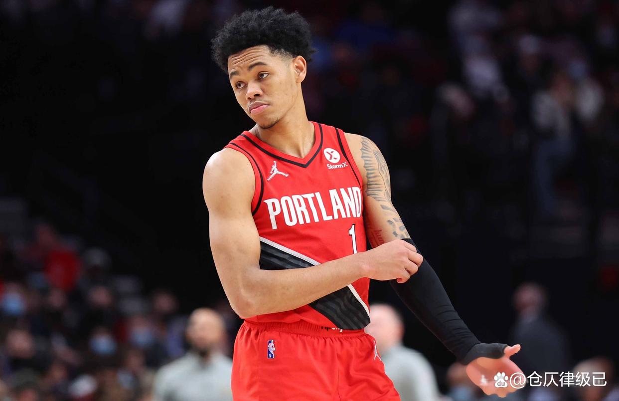 开拓者主场大胜黄蜂,稳定西部第二的简单介绍 开拓者主场大胜黄蜂,稳定西部第二的简单介绍