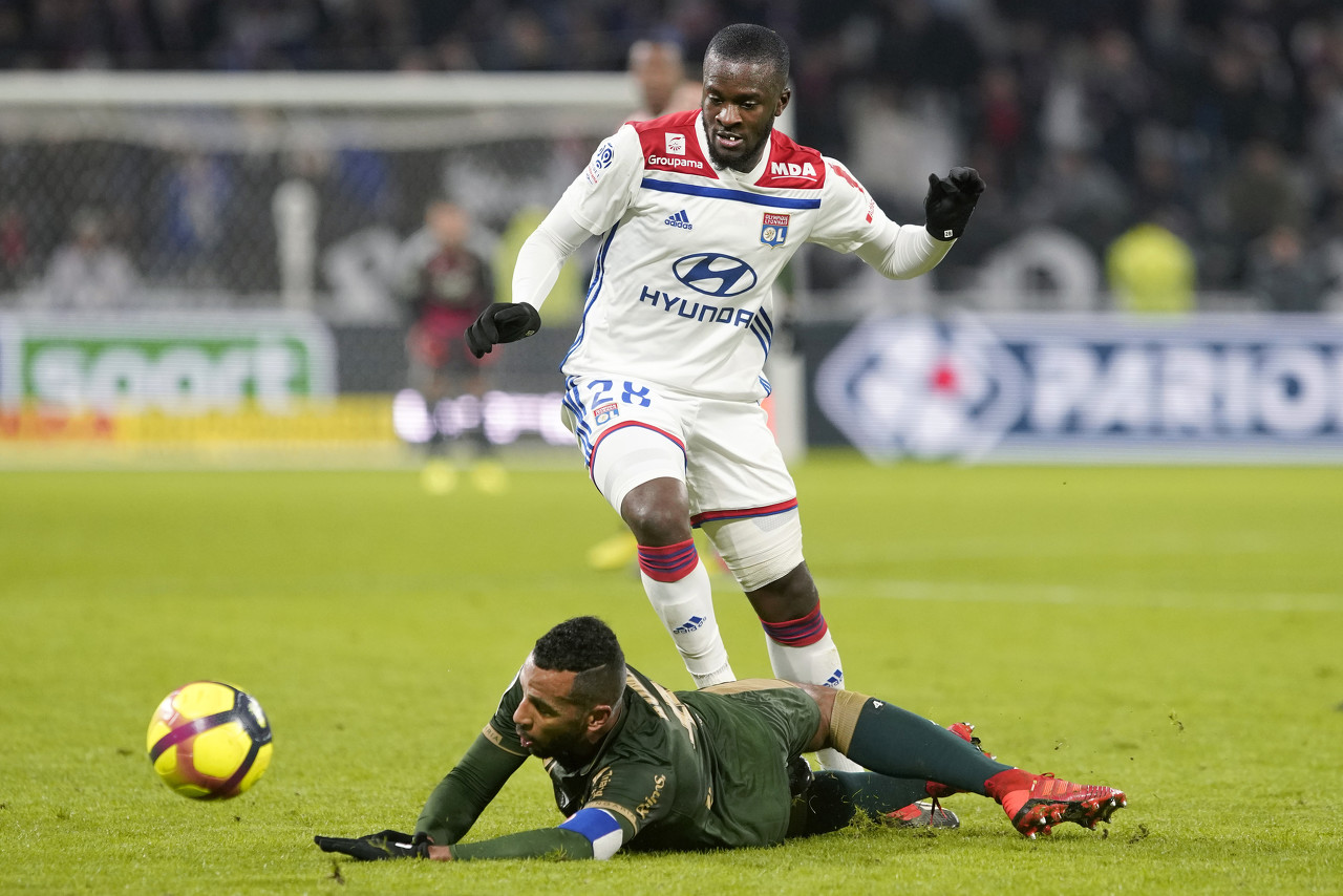 里昂主教练对球队表现感到满意