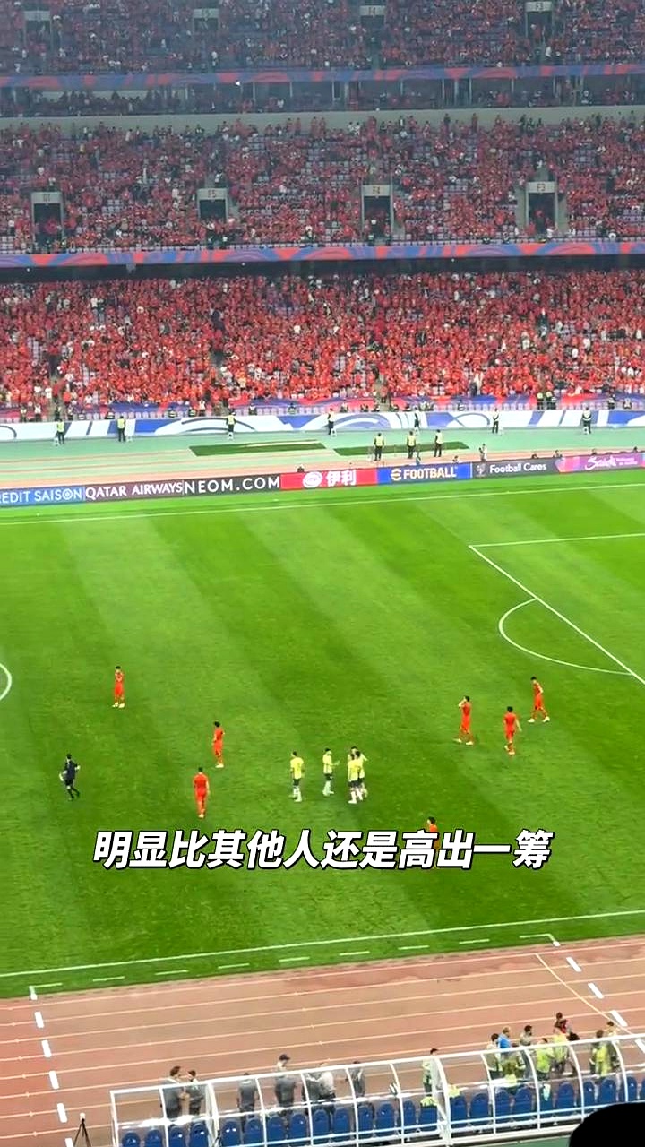 爱游戏入口-欧锦赛剧情跌宕起伏，球迷情绪激动