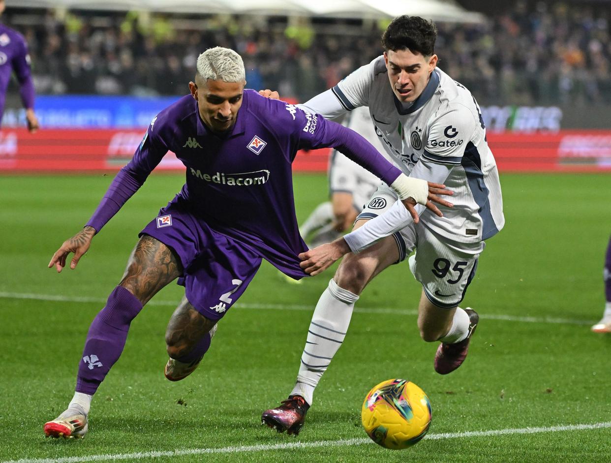 爱游戏-包含佛罗伦萨中场受伤缺席，球队整体实力受挫的词条