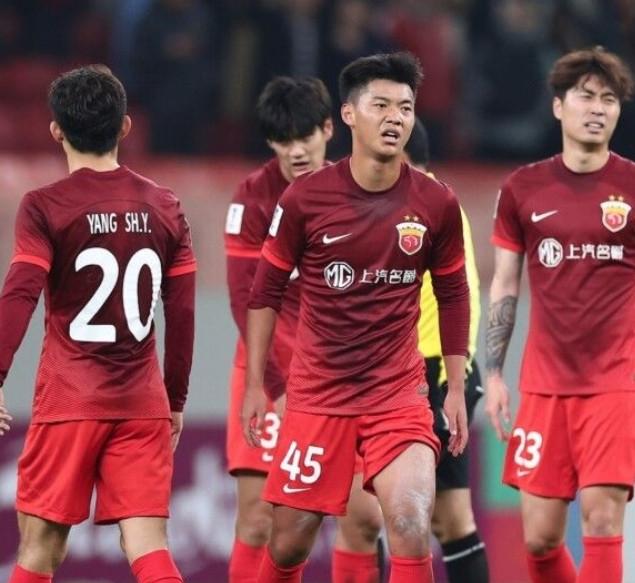 爱游戏官方登录入口-上港队斩获亚洲赛场胜利，晋级淘汰赛的简单介绍