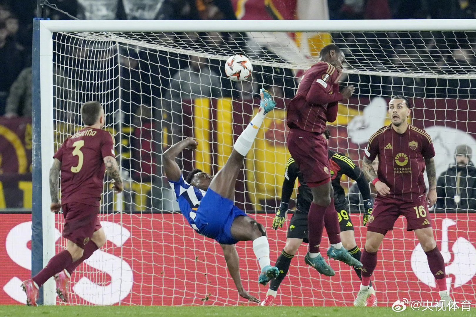 关于里斯本竞技豪取三分，成功晋级淘汰赛的信息