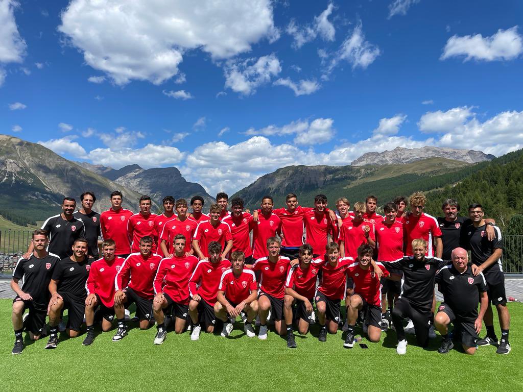 都灵足球俱乐部积极招募新队员,扩大阵容的简单介绍 都灵足球俱乐部积极招募新队员,扩大阵容的简单介绍