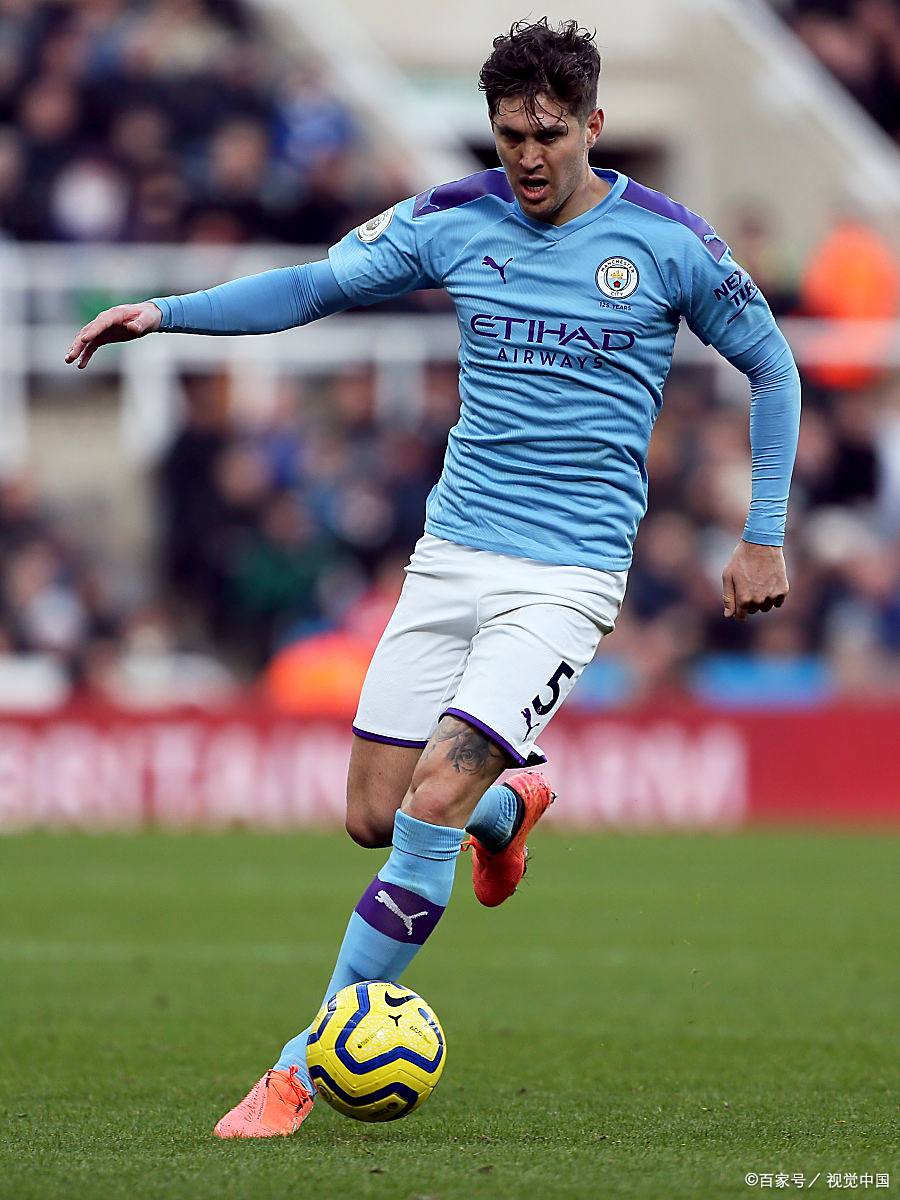 莱斯特城连胜扩大领先优势,球队冲击冠军的简单介绍 莱斯特城连胜扩大领先优势,球队冲击冠军的简单介绍